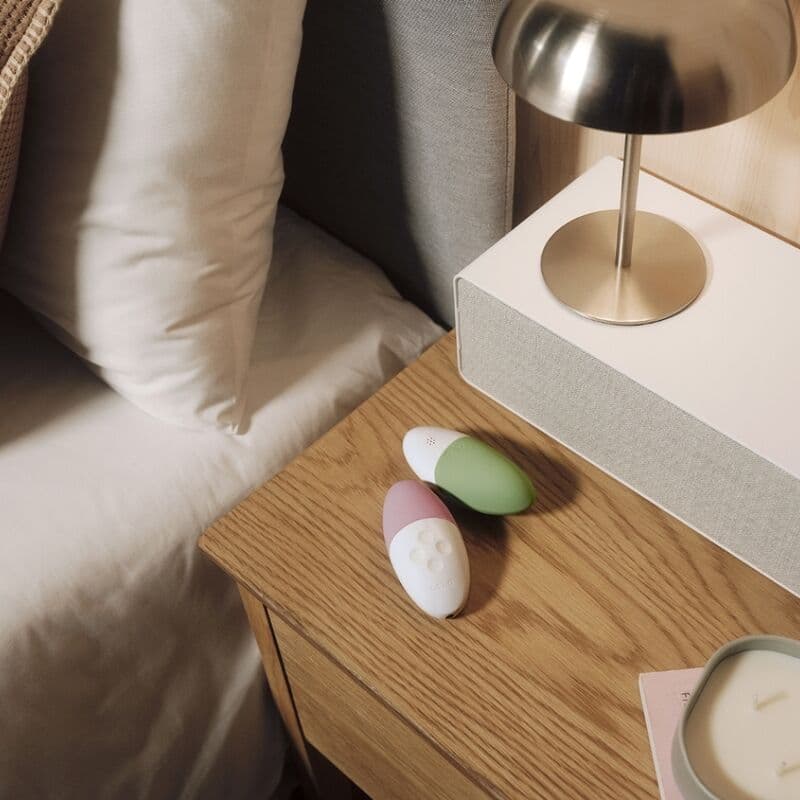 LELO - SIRI 3 CLITORIS MASSAGER PISTACHIO CREAM 4