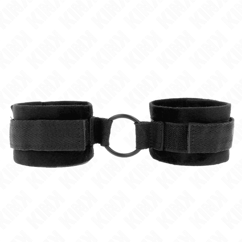 KINK - BEGINNER FUR HAND CUFFS 25 CM WITH O-RING 4 CM BLACK ADJUSTABLE 15-25 CM 2