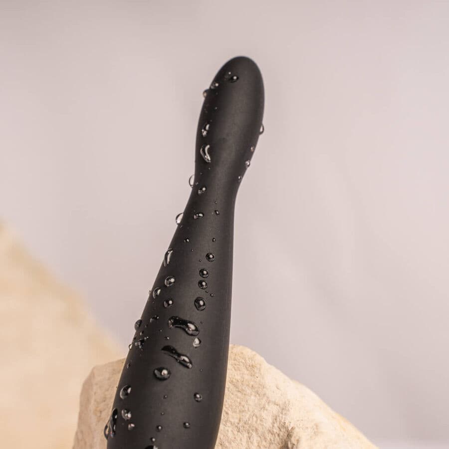 ROCKS- OFF - PETITE SENSATIONS TEAZER ANAL PLUG VIBRATOR BLACK 3