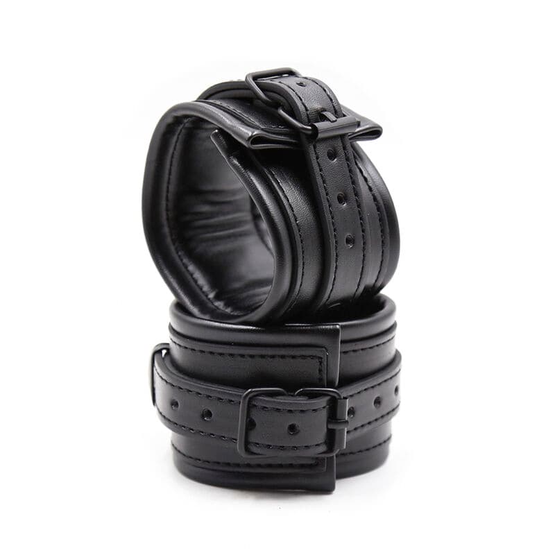 OHMAMA FETISH - WRIST RESTRICTIONS 2