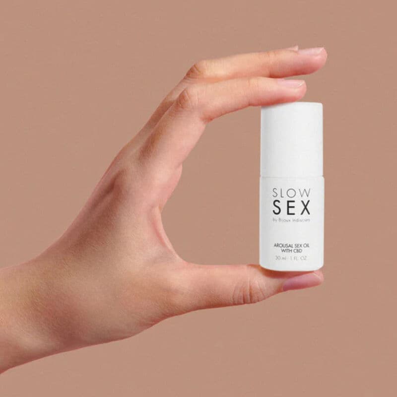 BIJOUX - SLOW SEX SEXUAL MASSAGE OIL WITH CBD 30 ML 3