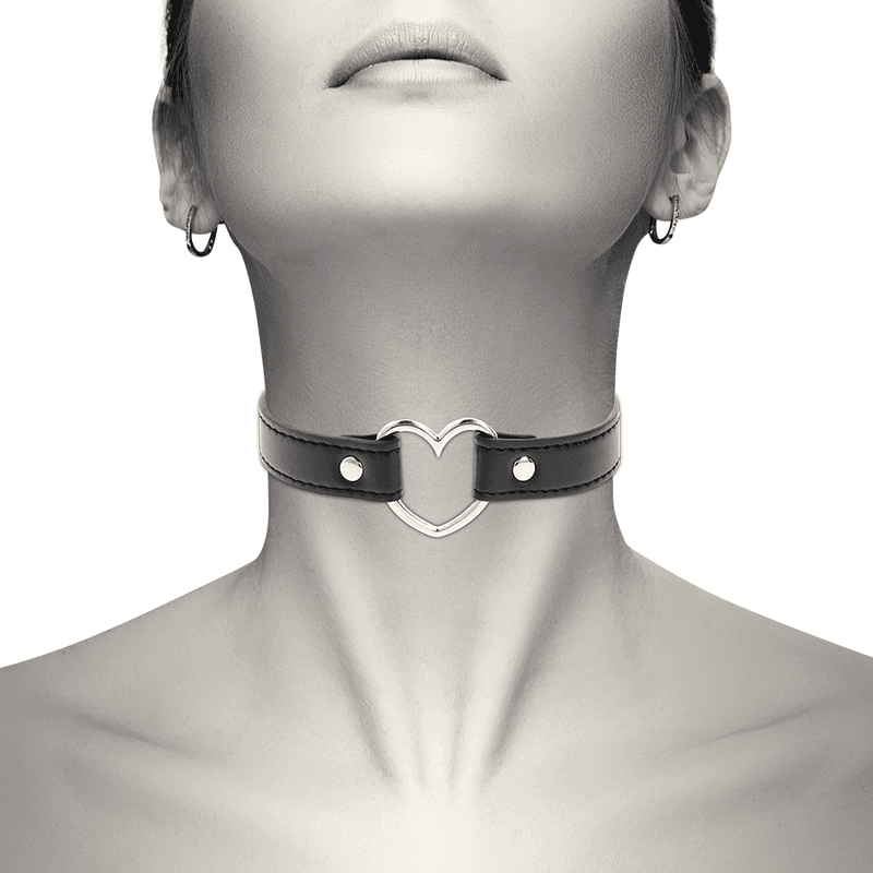 COQUETTE CHIC DESIRE - VEGAN LEATHER NECKLACE WOMAN HEART ACCESSORY 2